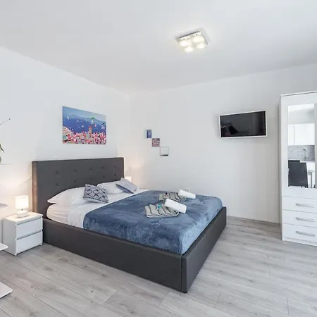 Joyful Place Apartment *